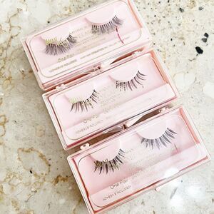 Vintage 1981 Mary Kay Eyelashes in Glamour Black, Natural Black & Glamour Brown